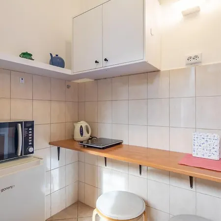 - Comfy With Ac * ブダペスト