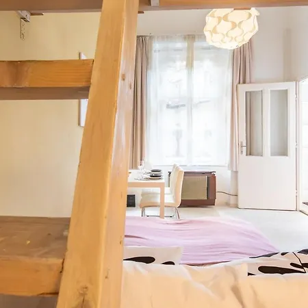 Apartamento - Comfy With Ac Budapest