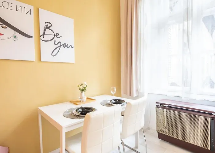 - Comfy With Ac * Budapest