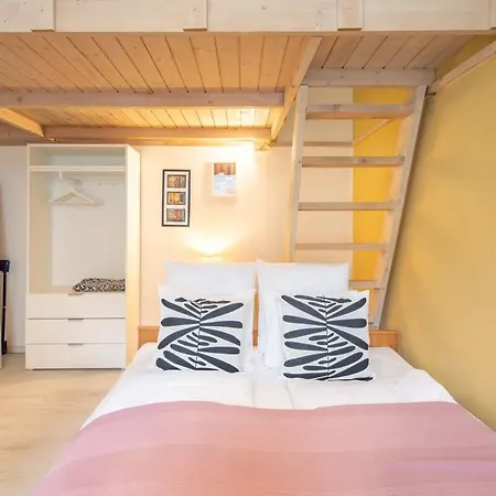 - Comfy With Ac Apartment Budapest